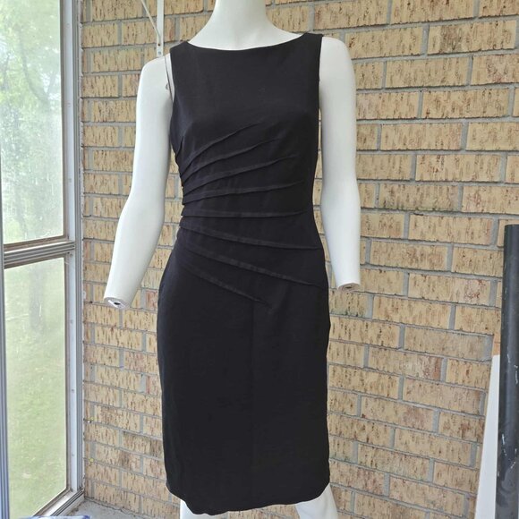 le chateau medium dress - Picture 1 of 2